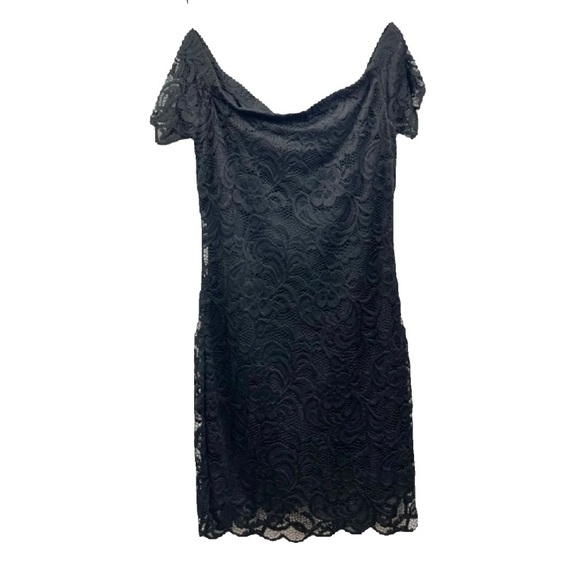 AMBIANCE BLACK LACE-OFF SHOULDERS BODY CONE DRESS IN SIZE 1X - Picture 4 of 9